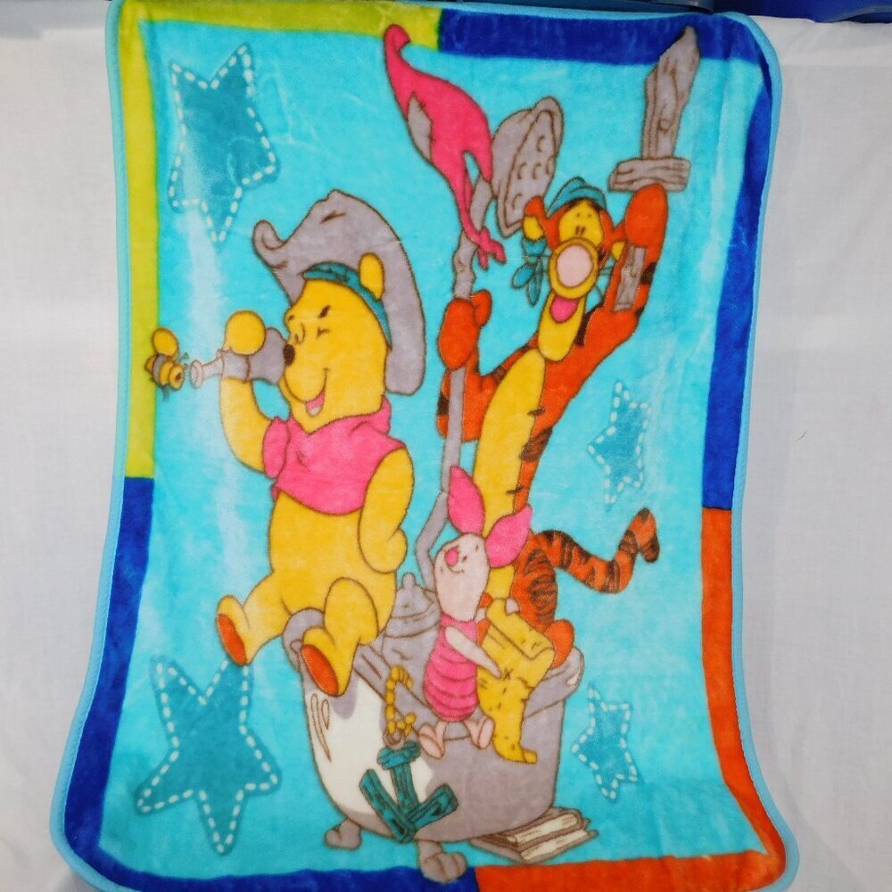 VTG Disney Pirates Winnie the Pooh Tigger Piglet Plush Fleece Blanket 42 x 56